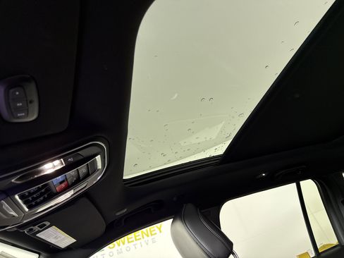 New 2025 Jeep Grand Cherokee Limited w/ Trailer Tow Package image 24