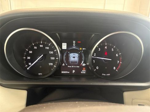 Used 2017 Land Rover Range Rover Sport HSE image 24