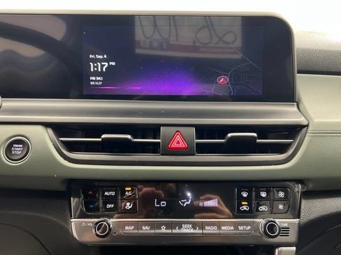 Used 2024 Kia Seltos SX w/ SX Sunroof Package AWD/4WD image 21