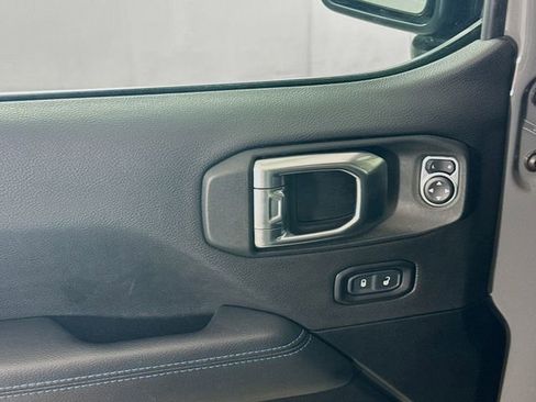 Used 2023 Jeep Wrangler Unlimited Rubicon 4xe image 18