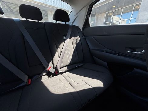 Used 2025 Hyundai Elantra SEL image 44