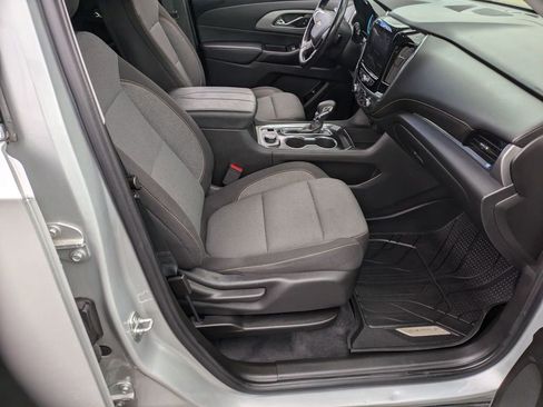 Used 2021 Chevrolet Traverse LT w/ LPO, Floor Liner Package image 27