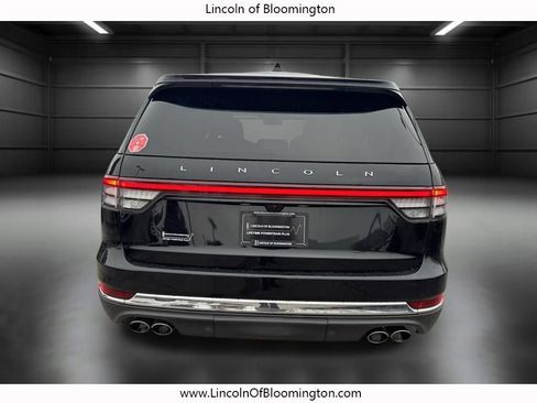 Certified 2025 Lincoln Aviator Reserve w/ Equipment Group 201A image 6