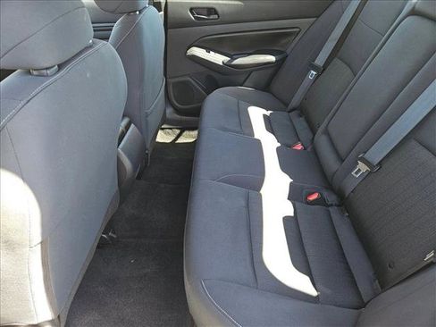 Used 2024 Nissan Altima 2.5 SV FWD image 21