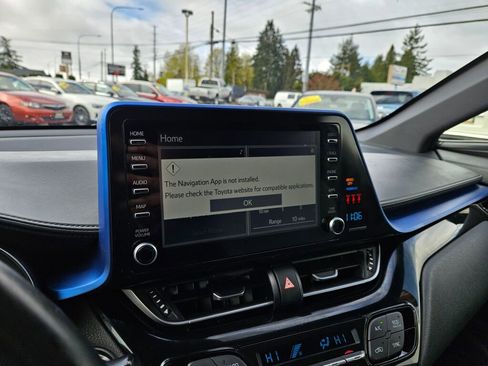 Used 2019 Toyota C-HR XLE image 20