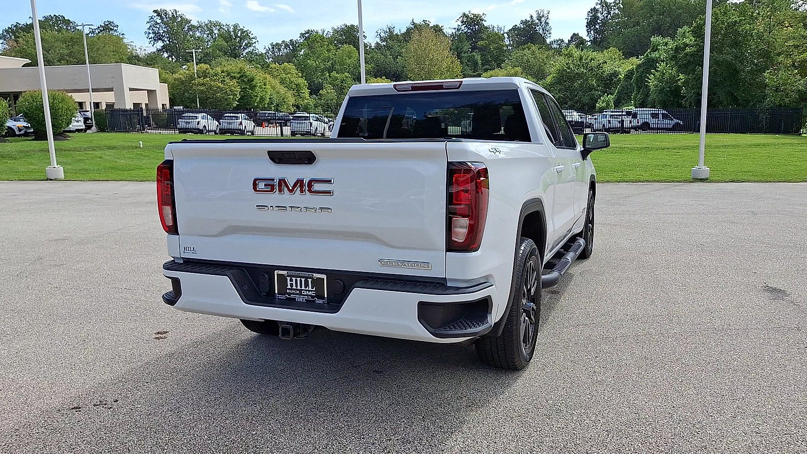 Used 2024 GMC Sierra 1500 Elevation AWD/4WD image 8