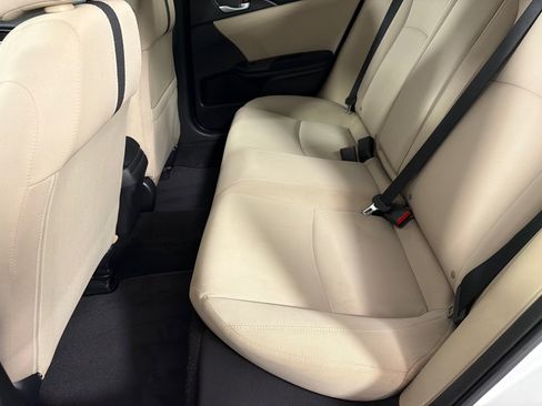 Used 2018 Honda Civic EX image 18