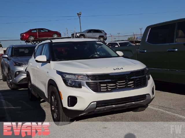 Used 2026 Kia Seltos LX FWD image 1
