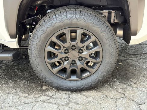 New 2026 Toyota 4Runner 4WD image 21