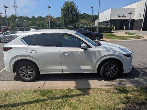 Used 2024 MAZDA CX-5 AWD 2.5 S w/ Select Package image 4