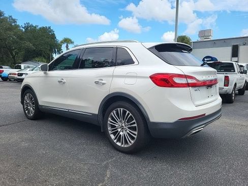 Used 2016 Lincoln MKX Reserve w/ Climate Package AWD/4WD image 3