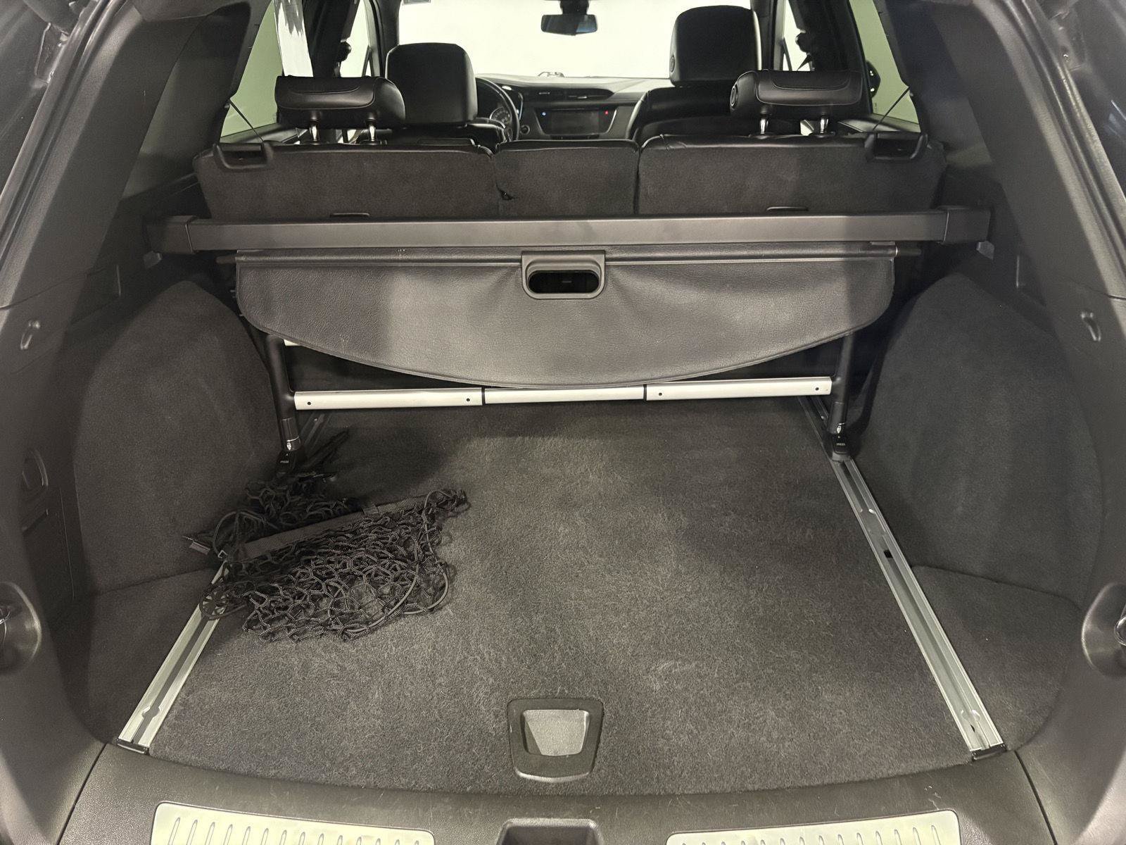 Used 2017 Cadillac XT5 Platinum AWD/4WD image 38