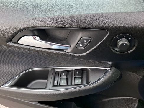 Used 2017 Chevrolet Cruze LT w/ RS Package FWD image 12