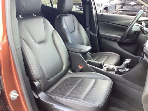 Used 2020 Buick Encore GX Essence image 29