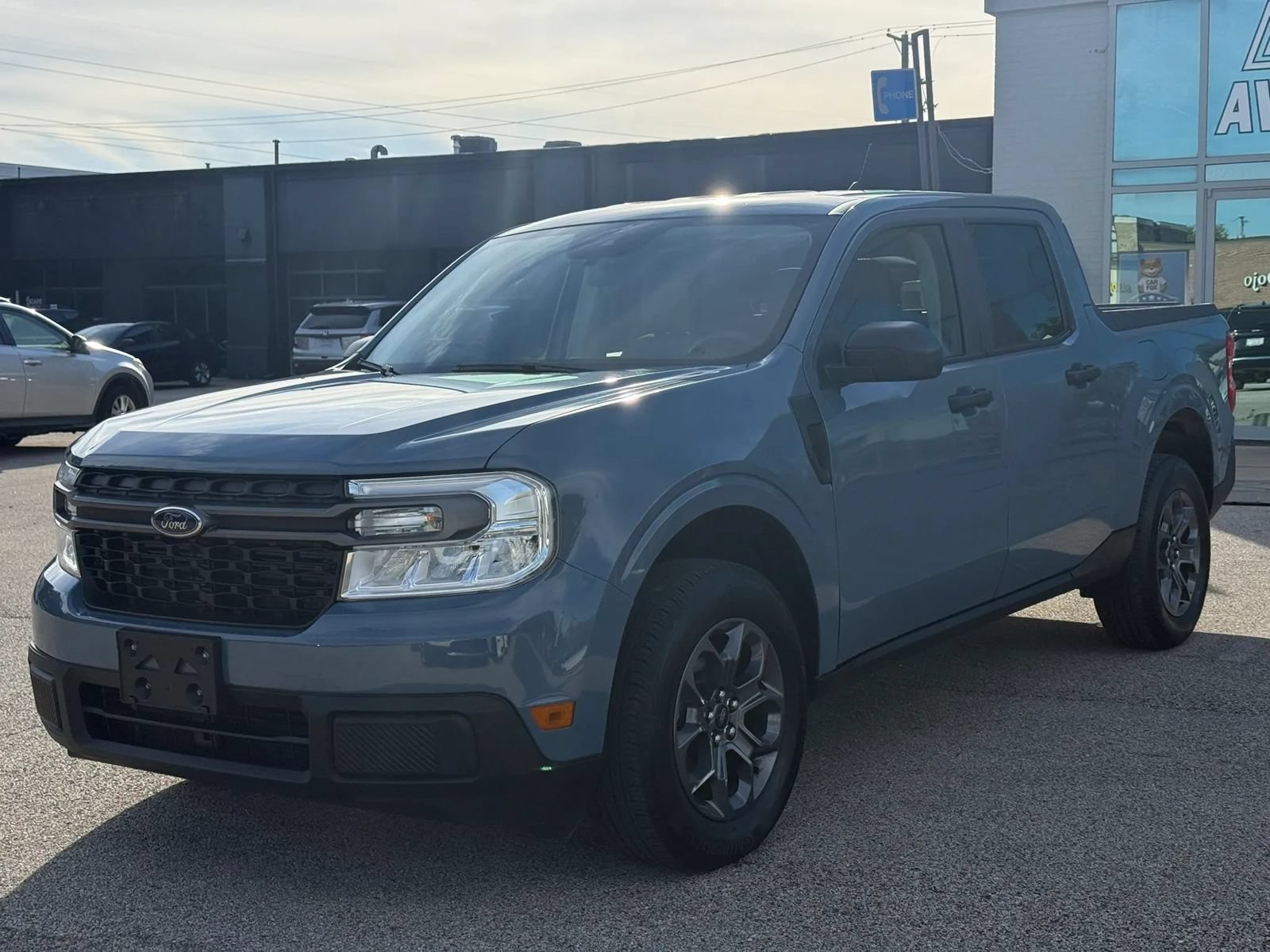 Used 2024 Ford Maverick XLT FWD image 3