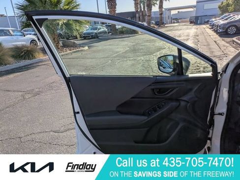 Used 2024 Subaru Crosstrek 2.0i Premium AWD/4WD image 13