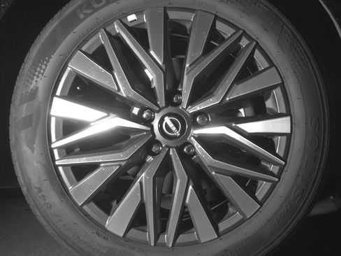 Used 2025 Nissan Altima 2.5 SV image 12