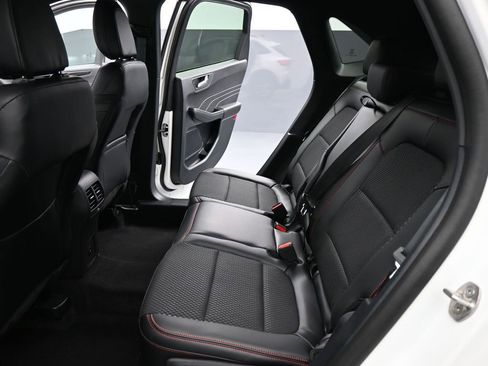 New 2025 Ford Escape ST-Line w/ Tech Pack #1 image 17