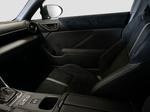 Used 2025 Toyota GR86 Premium w/ ALL Weather Mat Package (TMS) image 22