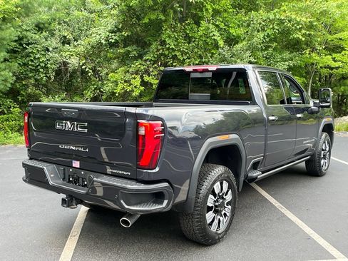 Used 2024 GMC Sierra 2500 Denali w/ Denali Reserve Package AWD/4WD image 5
