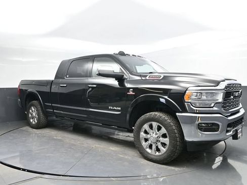 Used 2022 RAM 2500 Limited AWD/4WD image 4