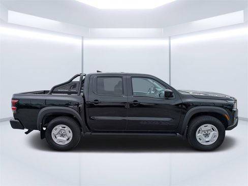 Used 2024 Nissan Frontier SV w/ Hardbody Edition image 2