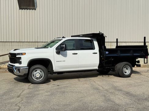 New 2026 Chevrolet Silverado 3500 W/T w/ WT Convenience Package AWD/4WD image 2
