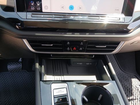 New 2026 Volkswagen Atlas SE FWD image 15