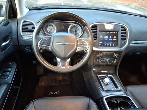 Used 2016 Chrysler 300 C image 13