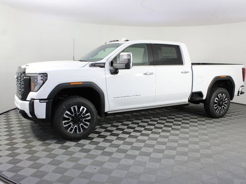 New 2026 GMC Sierra 2500 Denali Ultimate w/ Max Trailering Package AWD/4WD image 2
