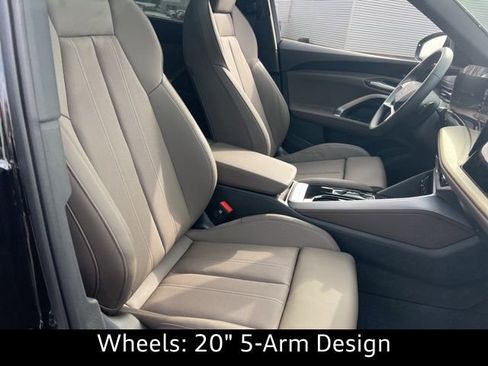 New 2025 Audi Q5 Premium Plus image 32