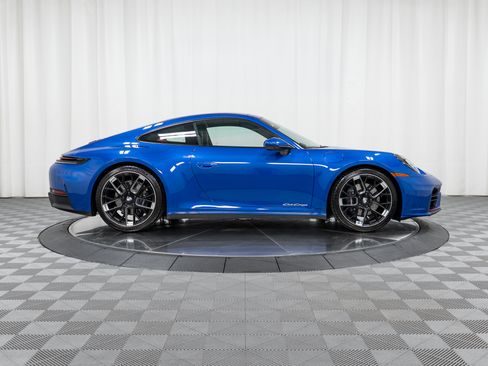 Used 2026 Porsche 911 Carrera T RWD image 8