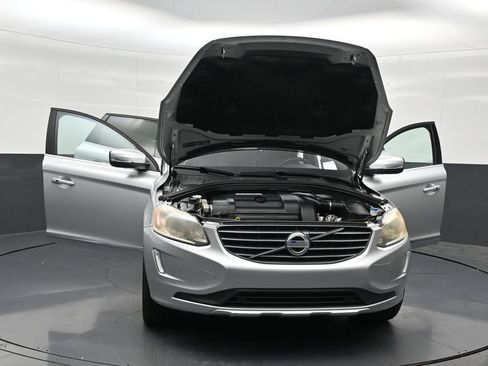 Used 2015 Volvo XC60 T6 Premier Plus AWD/4WD image 35