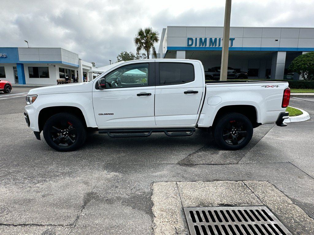 Used 2022 Chevrolet Colorado LT w/ Redline Special Edition AWD/4WD image 8