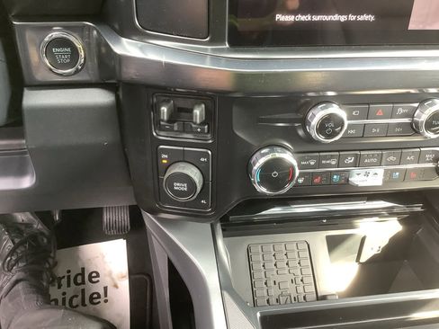 New 2026 Ford F250 Lariat image 18