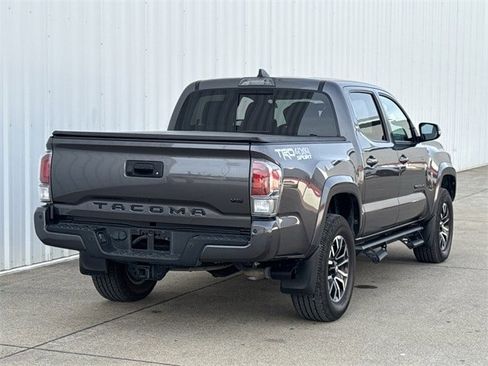 Used 2021 Toyota Tacoma TRD Sport image 4
