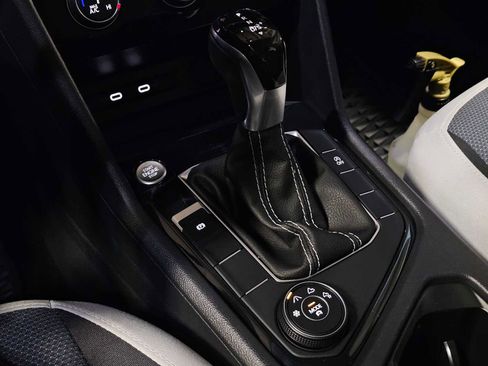 Certified 2025 Volkswagen Taos S image 32