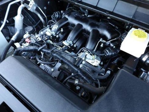 Certified 2025 Nissan Pathfinder SV AWD/4WD image 28
