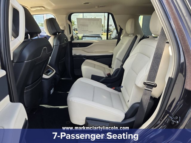 New 2027 Lincoln Navigator Premiere AWD/4WD image 10