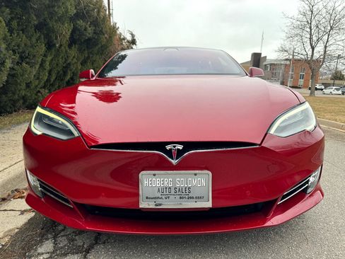 Used 2019 Tesla Model S Performance image 6