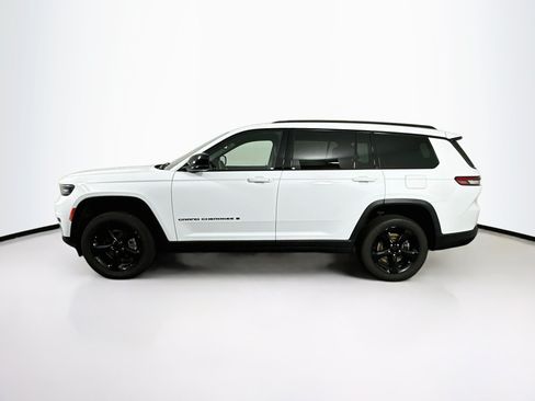 Used 2023 Jeep Grand Cherokee L Laredo AWD/4WD image 4