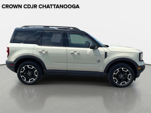 Used 2024 Ford Bronco Sport Outer Banks w/ Tech Package AWD/4WD image 4