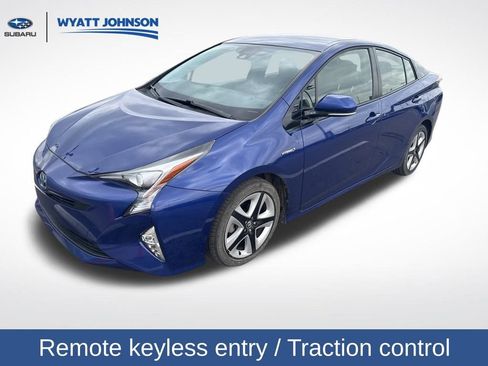 Used 2016 Toyota Prius Three Touring image 1