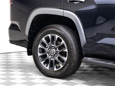 Used 2024 Toyota Sequoia Limited image 39