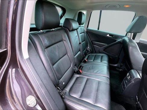 Used 2016 Volkswagen Tiguan SEL AWD/4WD image 29