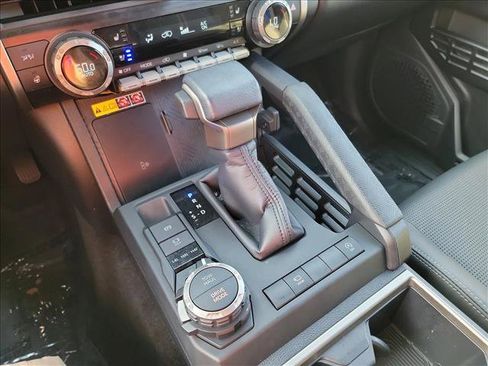 Used 2026 Toyota 4Runner Limited AWD/4WD image 20