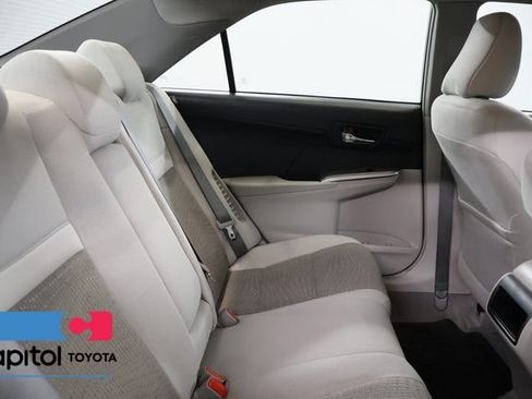 Used 2014 Toyota Camry LE FWD image 25