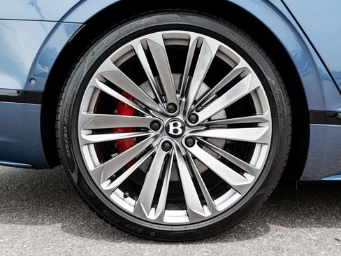 Certified 2025 Bentley Flying Spur Plug-In Hybrid AWD/4WD image 15