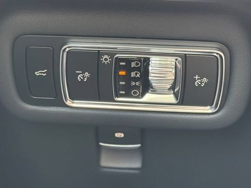 New 2026 Lincoln Nautilus Reserve AWD/4WD image 35