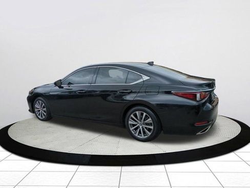 Certified 2021 Lexus ES 350 w/ Accessory Package FWD image 6